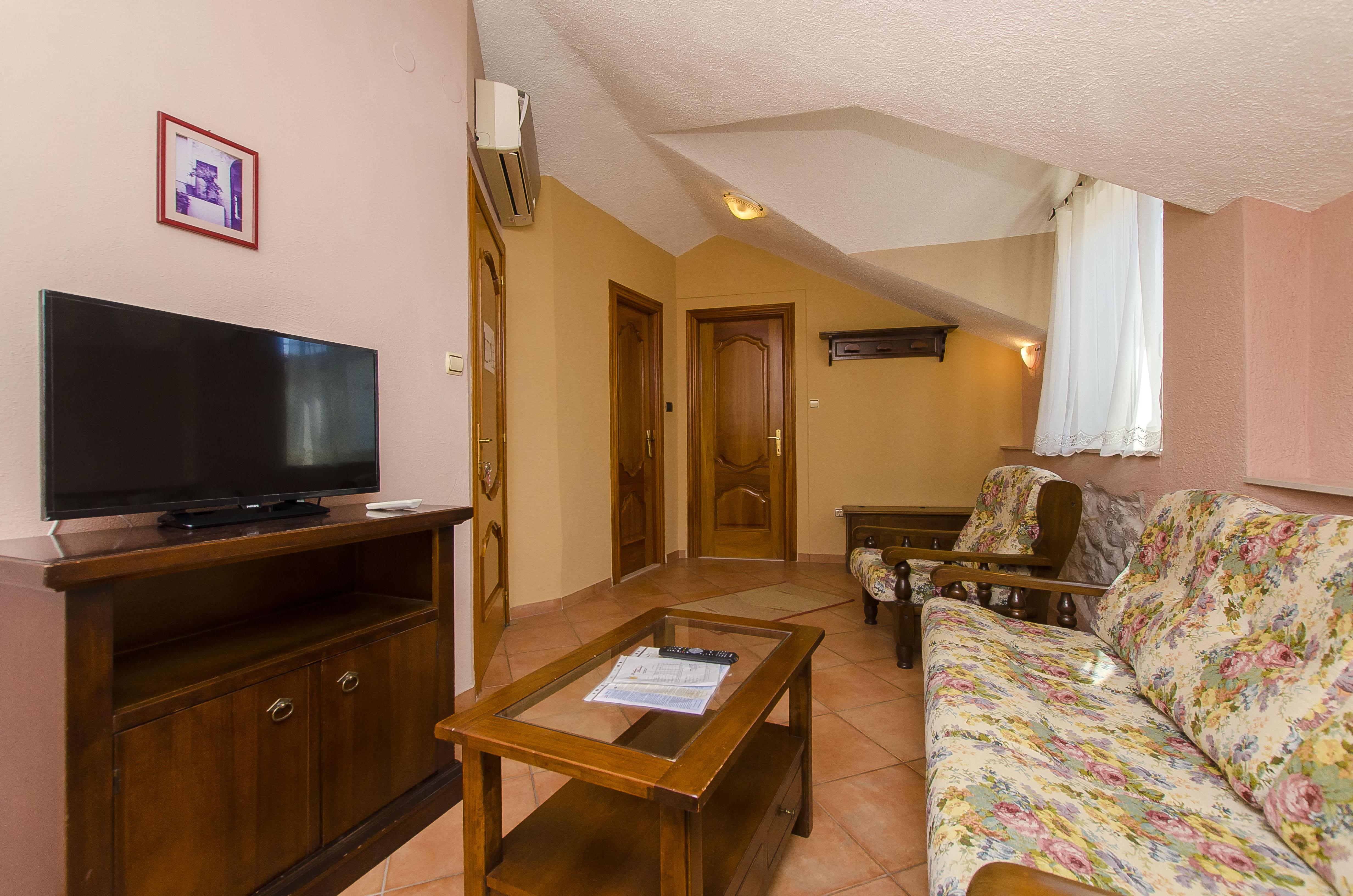 พาเลซ เดรอสซี Bed & Breakfast โตรกีร์ ภายนอก รูปภาพ