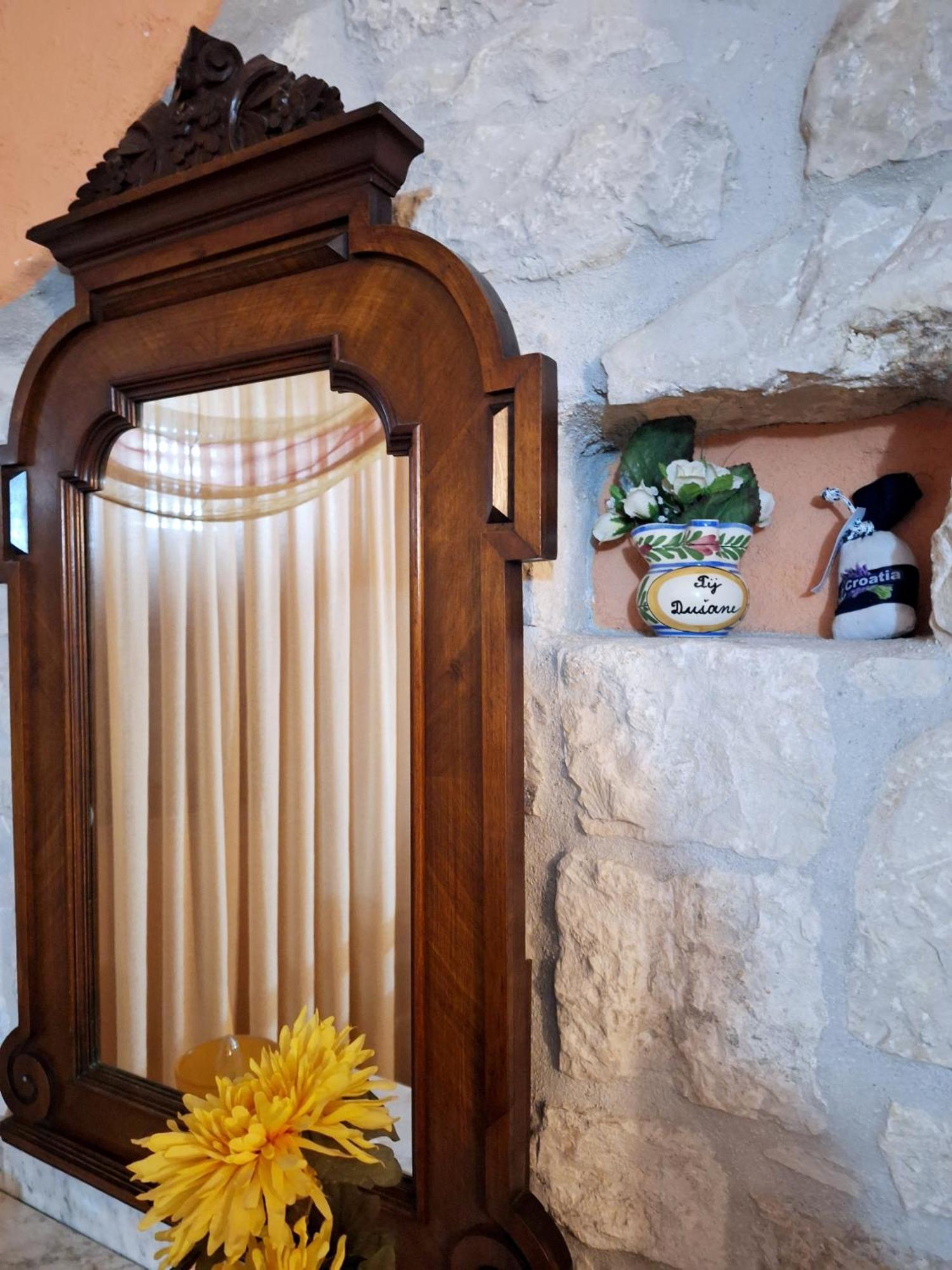 พาเลซ เดรอสซี Bed & Breakfast โตรกีร์ ภายนอก รูปภาพ