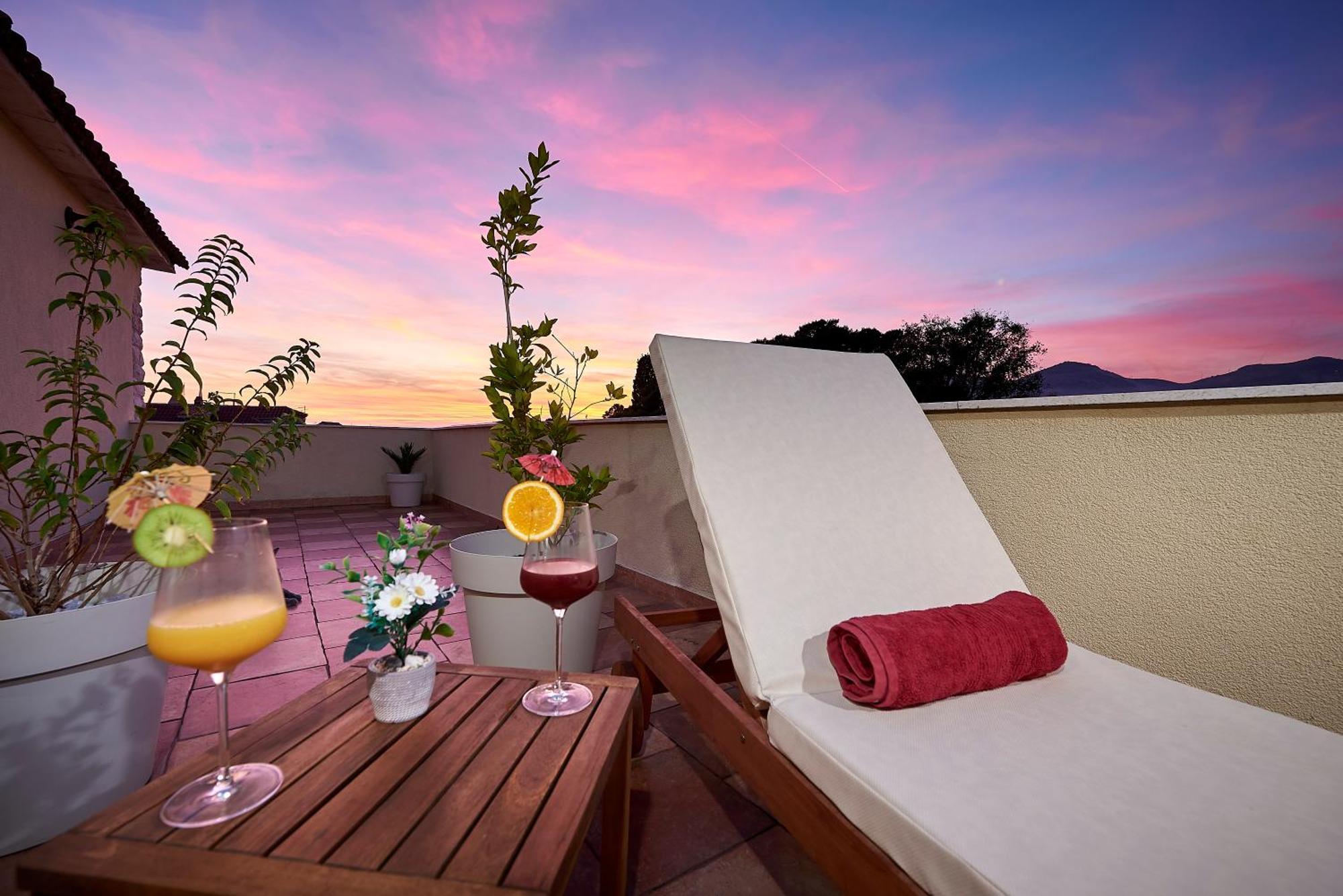 พาเลซ เดรอสซี Bed & Breakfast โตรกีร์ ภายนอก รูปภาพ